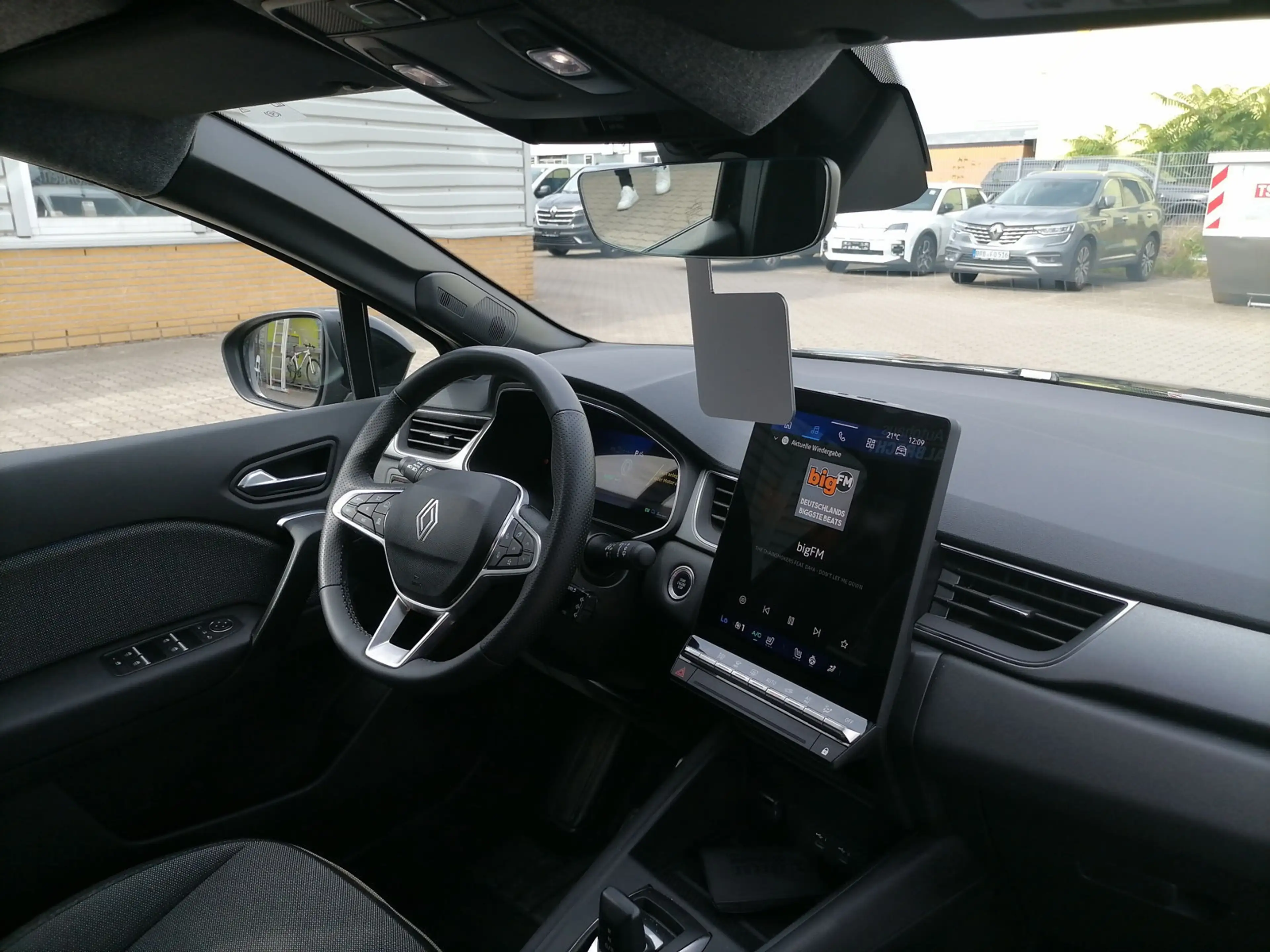Renault Symbioz Techno E-Tech Full Hybrid 160 — photo 13