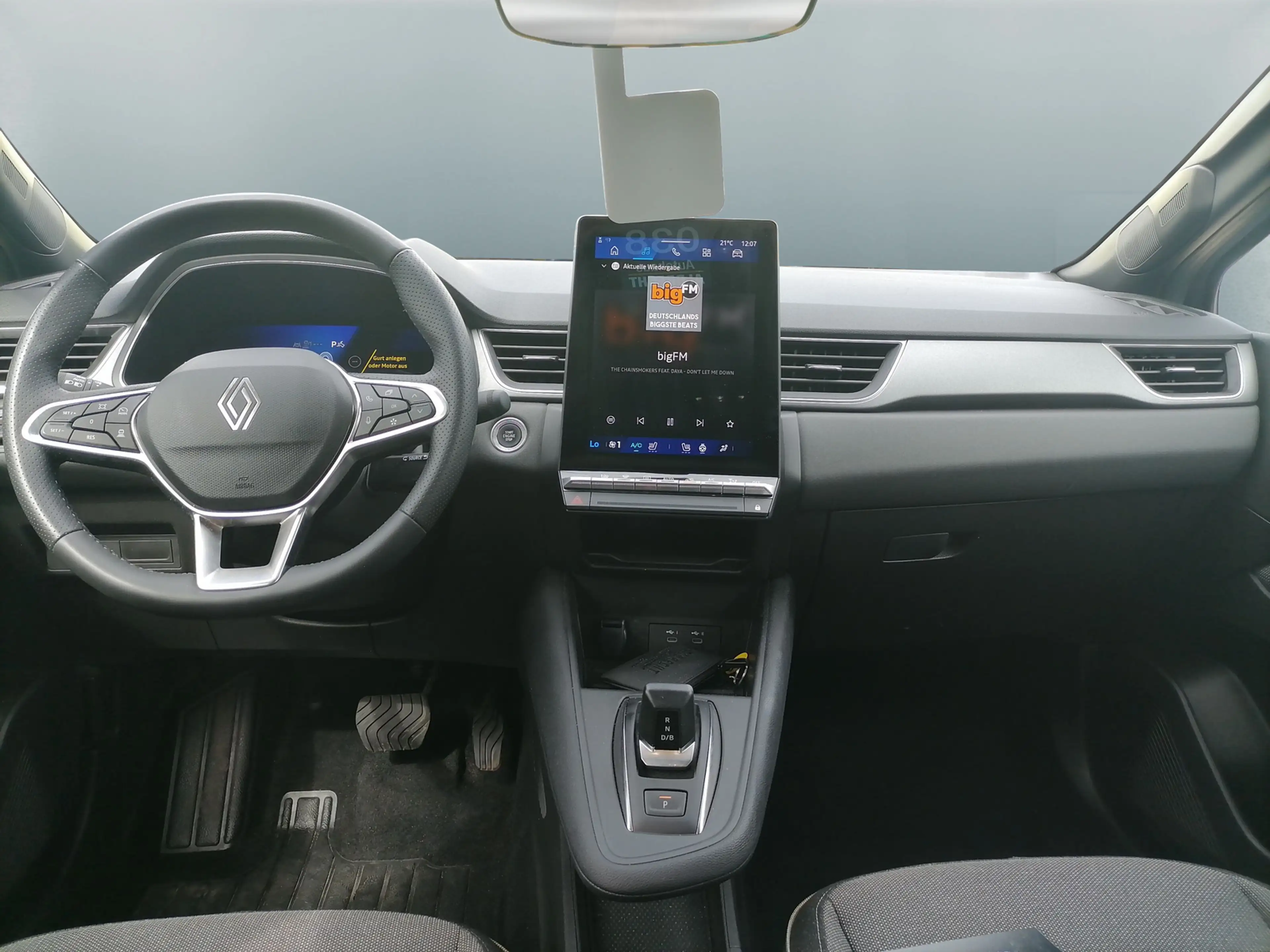 Renault Symbioz Techno E-Tech Full Hybrid 160 — photo 8