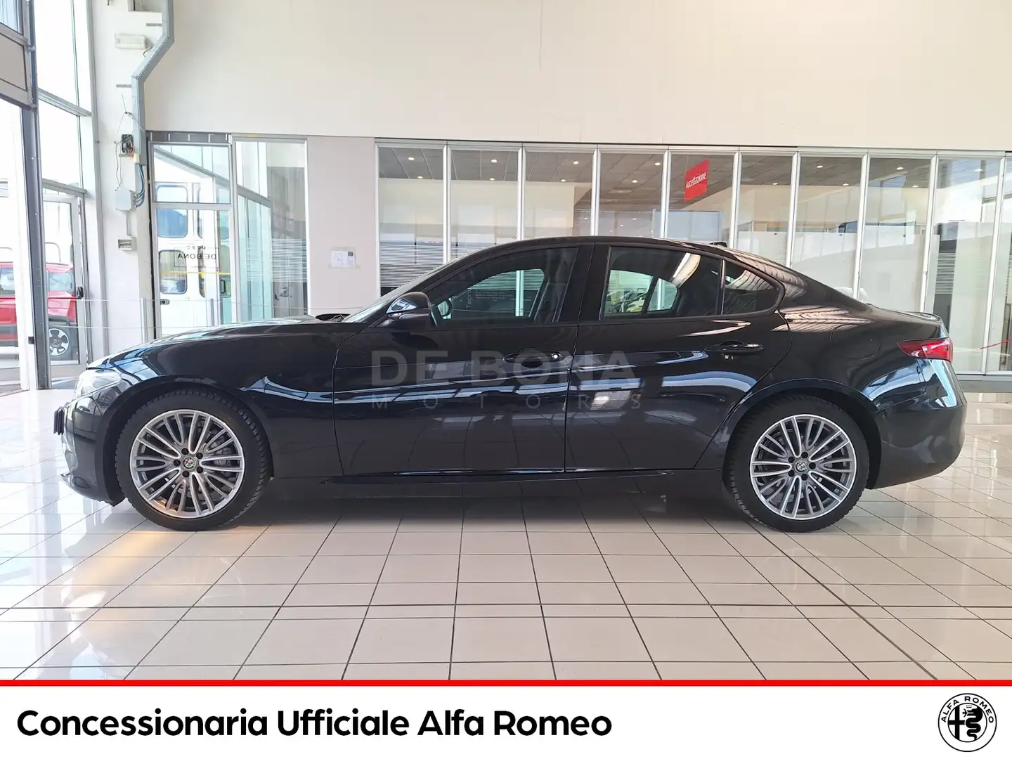 Alfa Romeo Giulia 2.2 t sprint 160cv auto Nero - 2