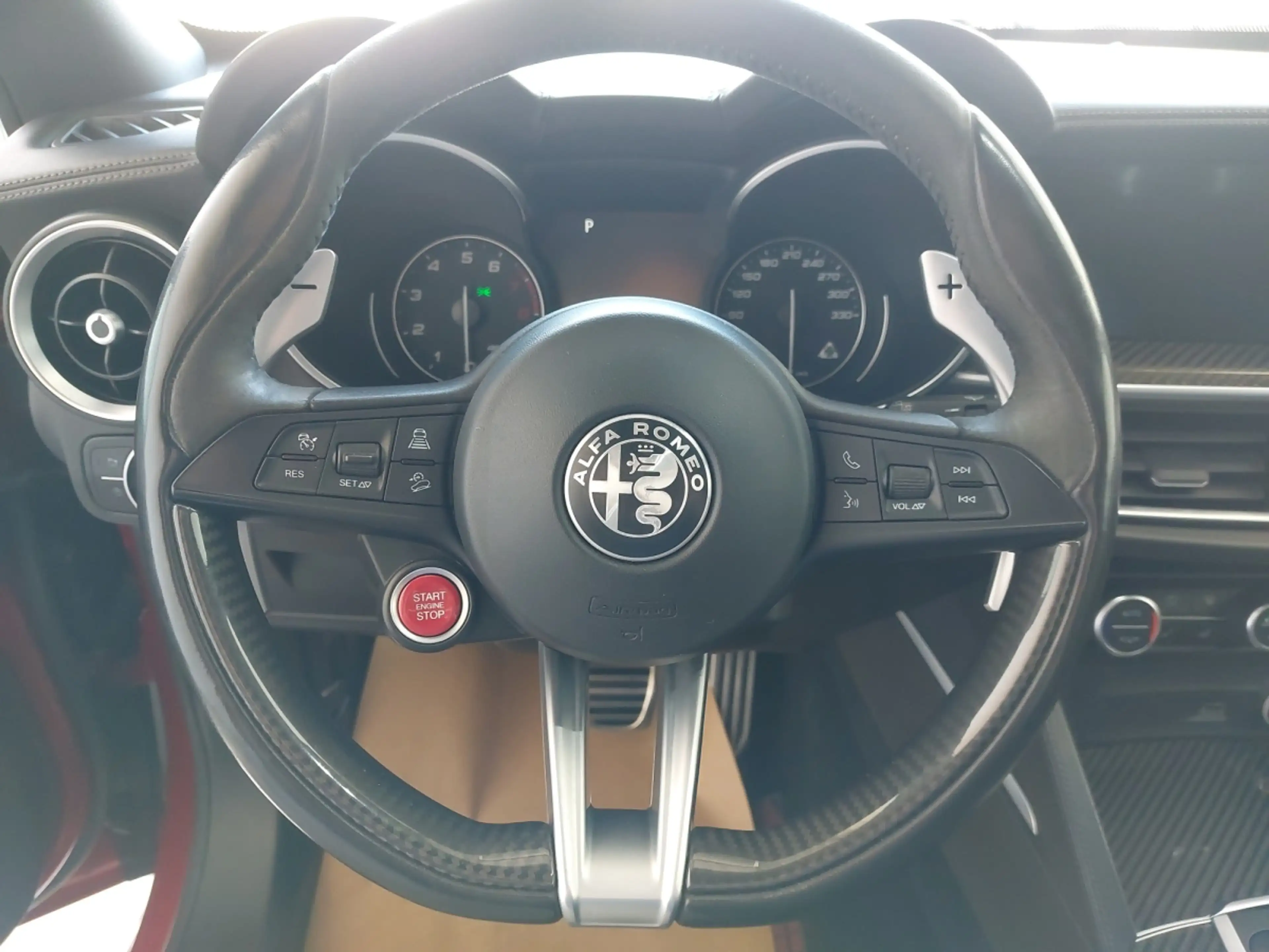 Alfa Romeo Stelvio Quadrifoglio 510 PS — photo 13