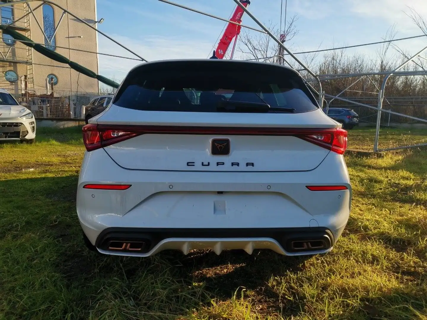 CUPRA Leon 1.4 e-HYBRID 204 CV DSG Bianco - 2