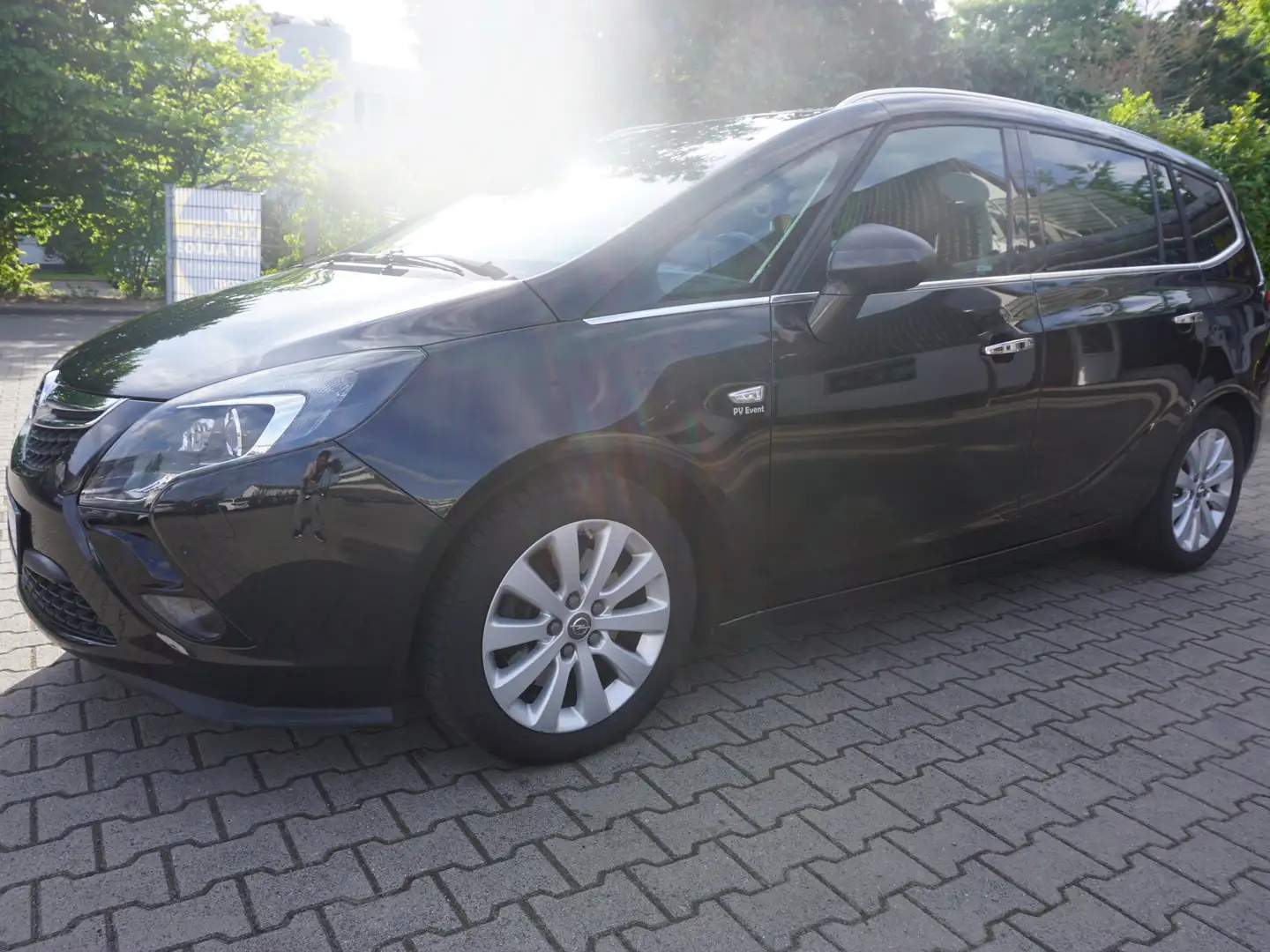 Opel Zafira Tourer Innovation /NAVI/KLIMA/EURO6/SCHECKHEFT/ Noir - 2
