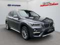 BMW X1 xDrive20d Aut. xLine+8fach bereift Grau - thumbnail 2