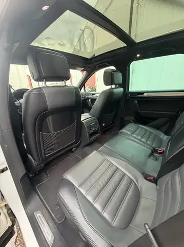 Volkswagen Touareg 3.0TDI V6 BMT R-Line 193kW Tiptronic