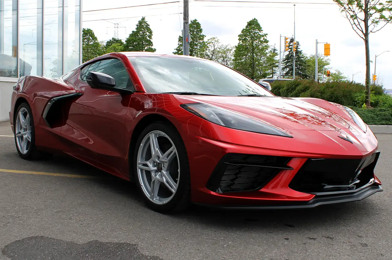 Chevrolet Corvette снимка Chevrolet Corvette
