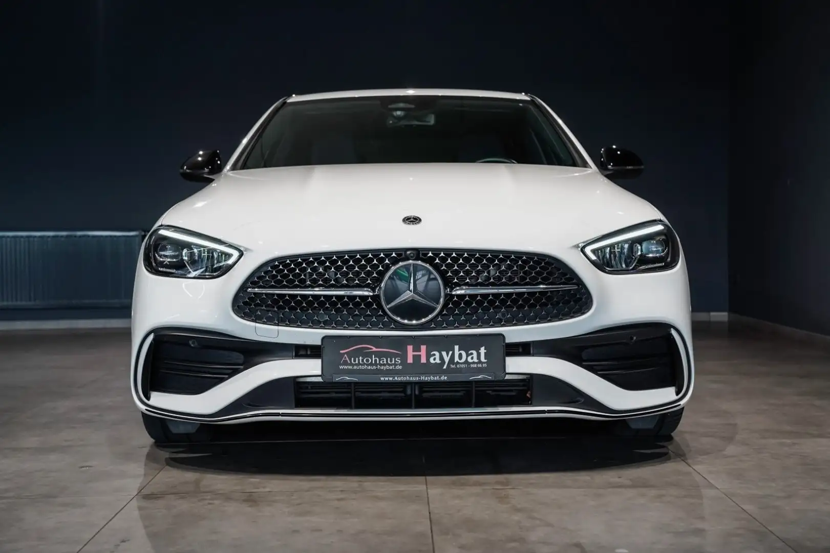 Mercedes-Benz C 180 Lim. AMG MBUX-Kamera-Night-DAB-AssistPaket White - 2