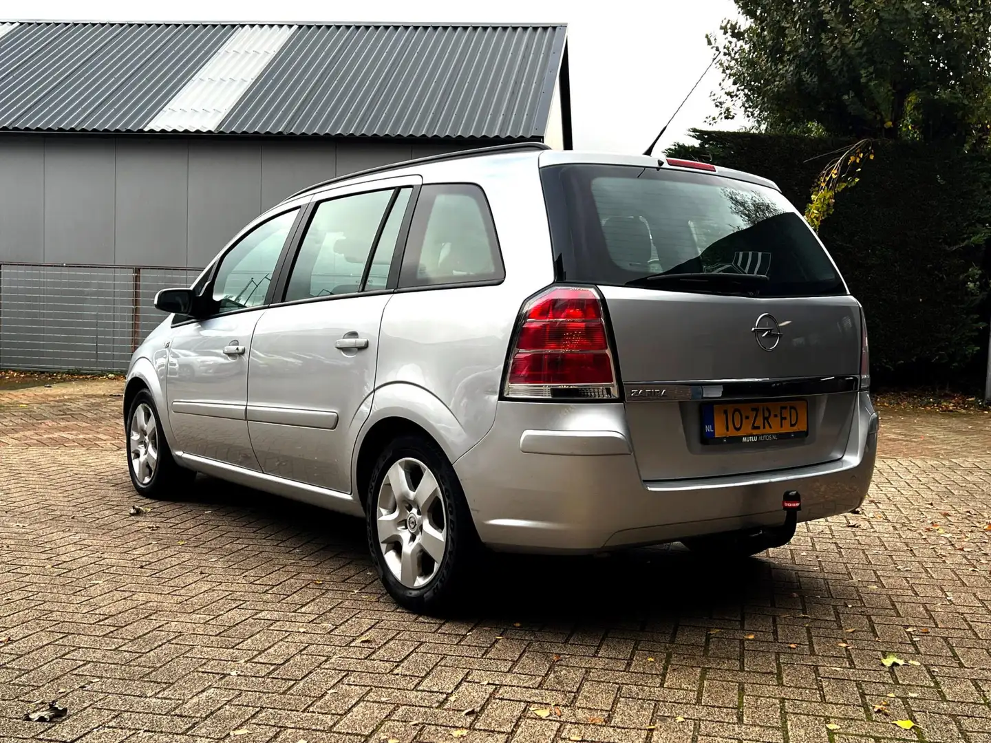 Opel Zafira 1.6 Essentia 7persoons_Airco_Trekhaak Gris - 2