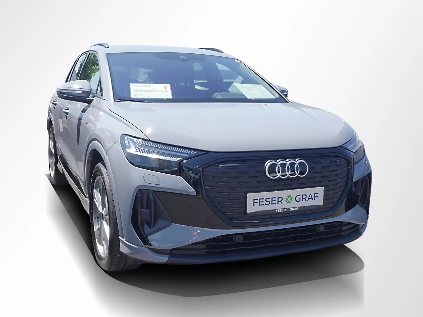 Audi Q4 e-tron 45 qu. S line Ext. Matrix Navi RüKa Grau - 2