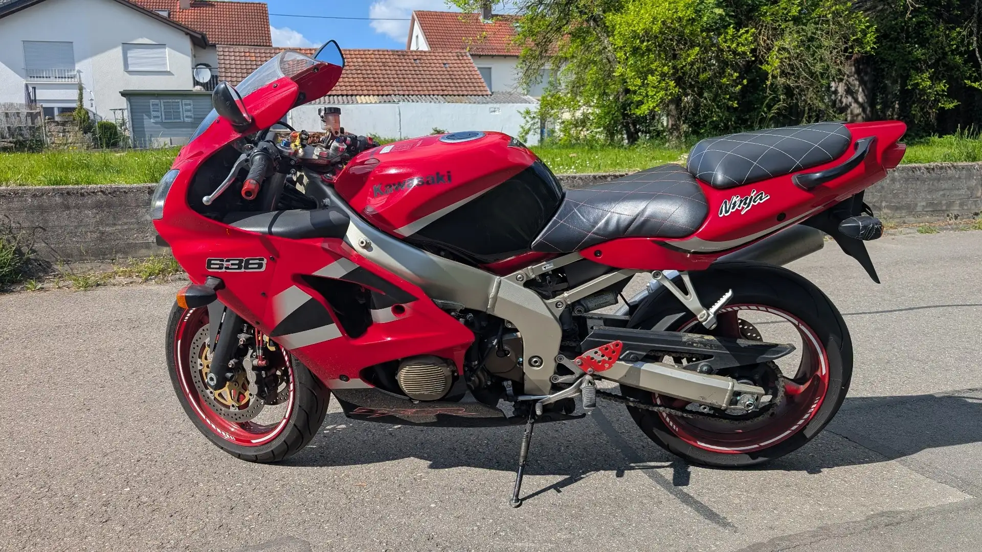 Kawasaki Ninja ZX-6R Rouge - 1