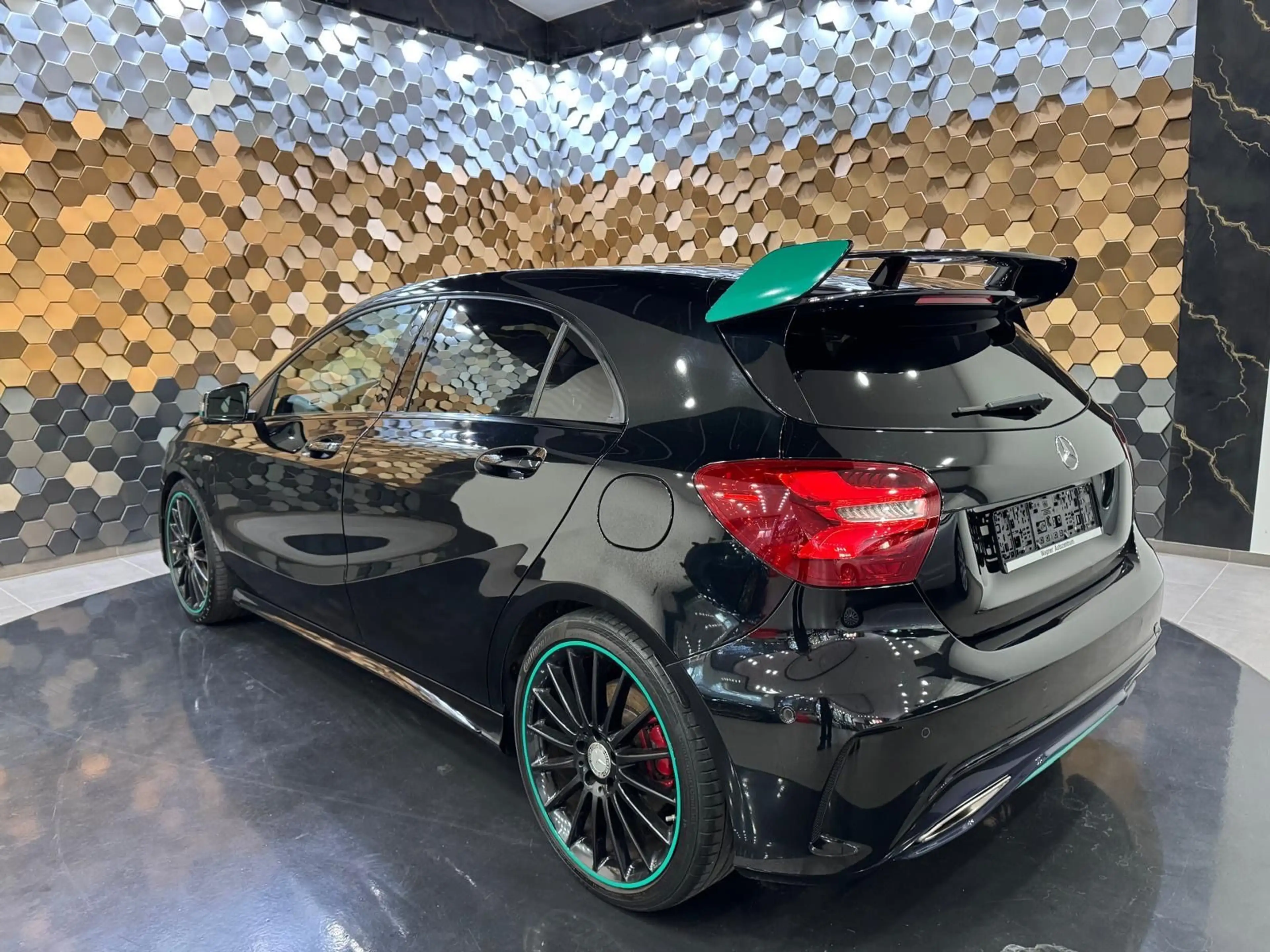 Mercedes-Benz A 250 /AMG-Paket/Motorsport Edition — photo 2