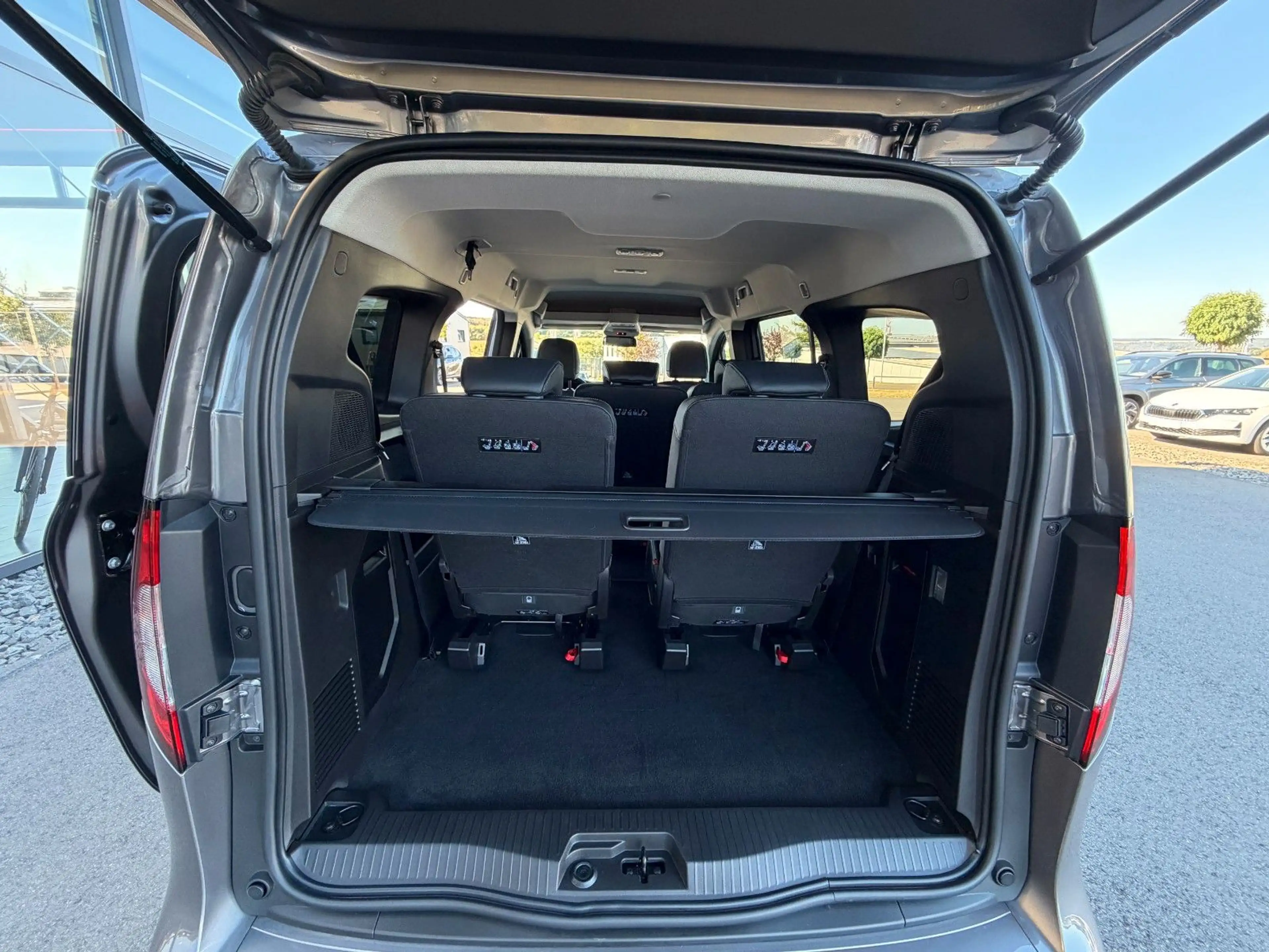 Mercedes-Benz T-Class 180 lang Progressive 7-Sitzer Leder Kam — photo 15