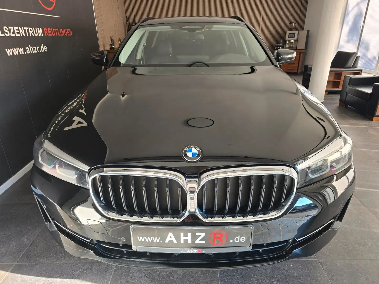 BMW 530 5 Touring 530 d*1.HAND* 3D VIEM*LED*NAVI*TEMPO*S Schwarz - 2