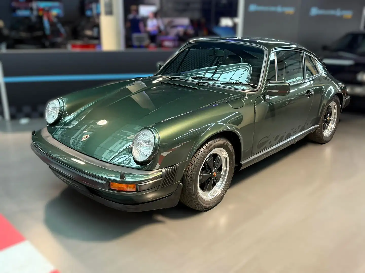 Porsche 911 Carrera 3,0 BJ 1976 Grün - 1