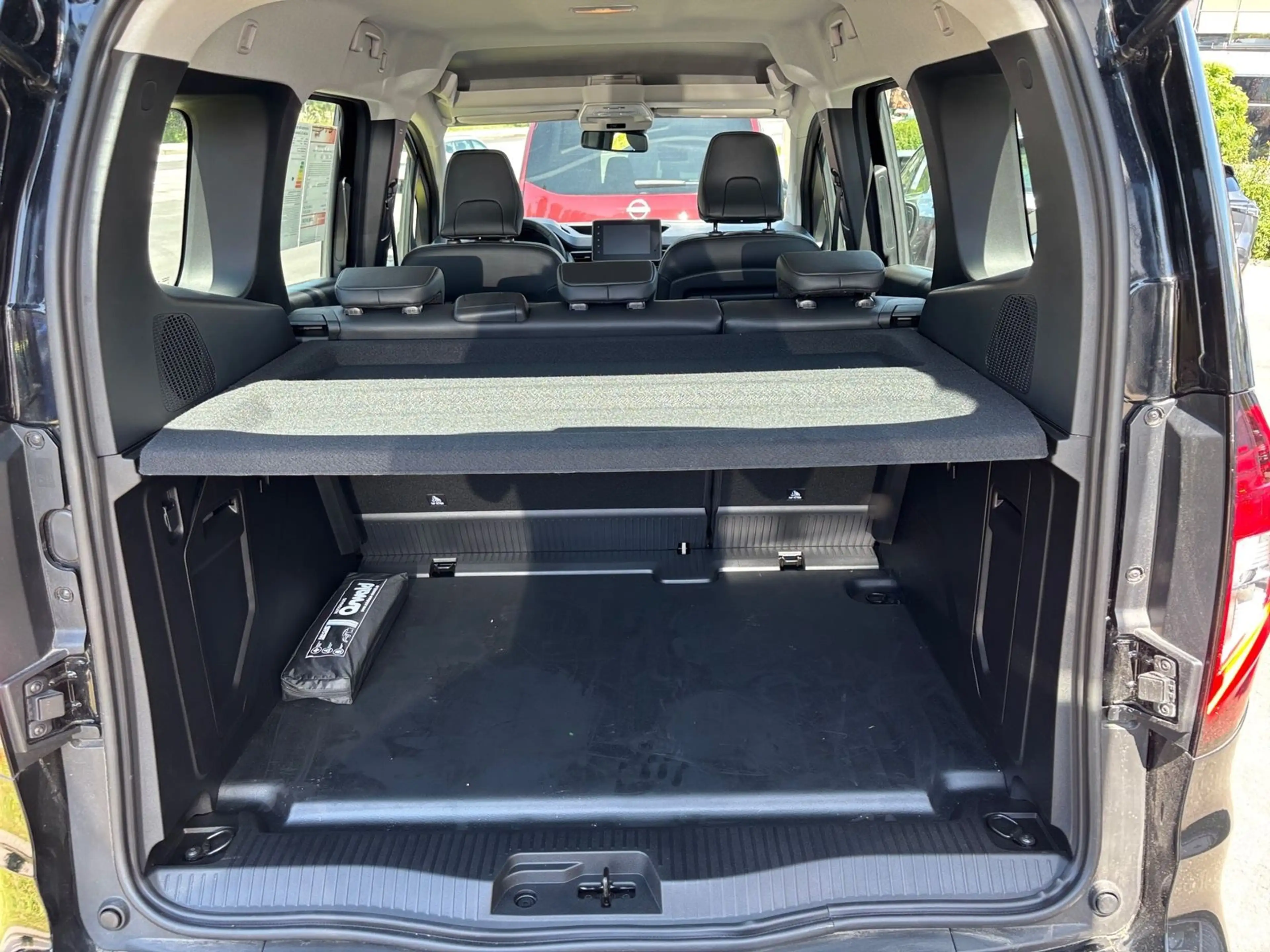 Nissan Townstar Kombi L1 DIG-T 130 6MT - N-Connecta — photo 12