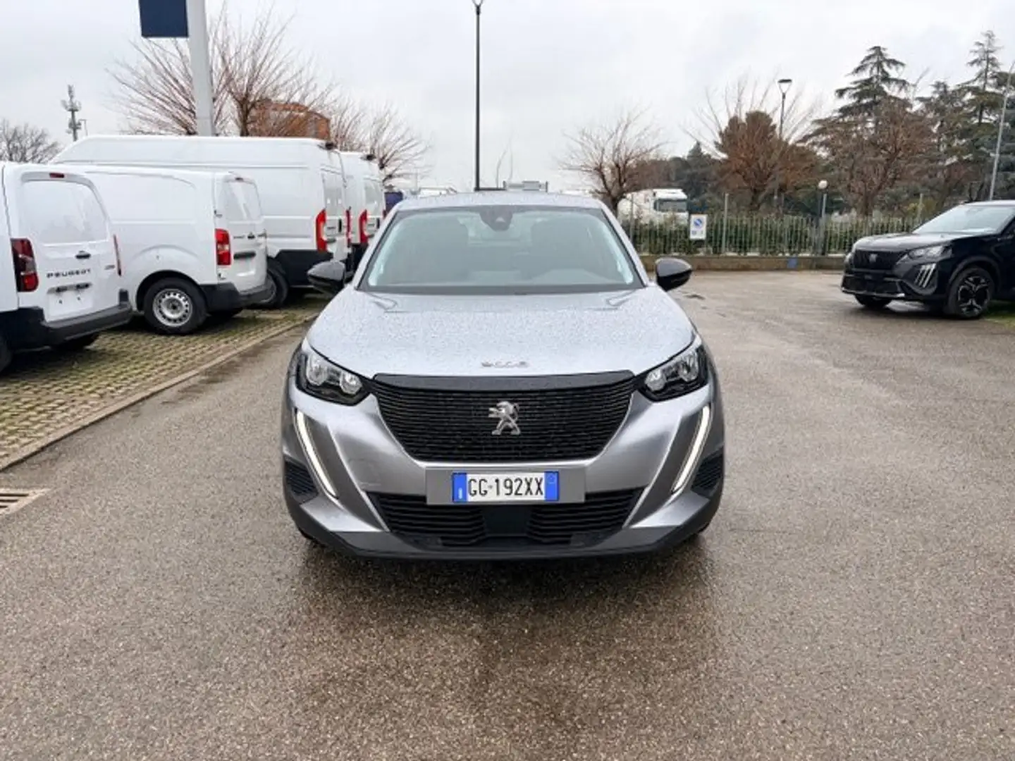 Peugeot 2008 1.2 benzina Allure Pack 100 cv Gris - 2