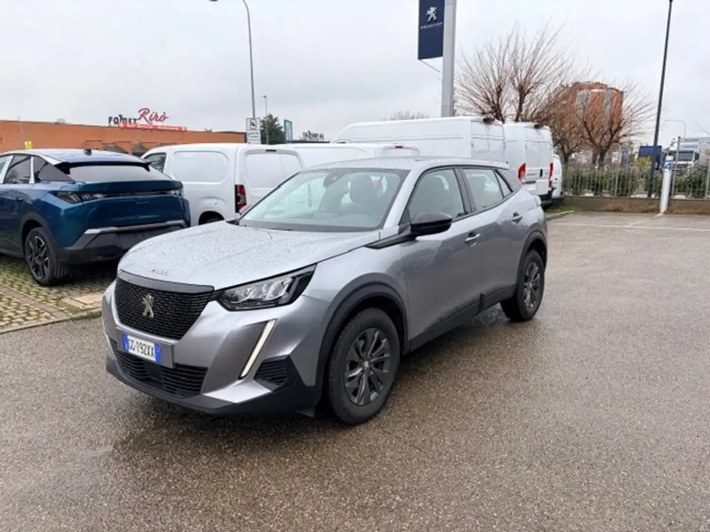 Peugeot 2008 1.2 benzina Allure Pack 100 cv Gris - 1