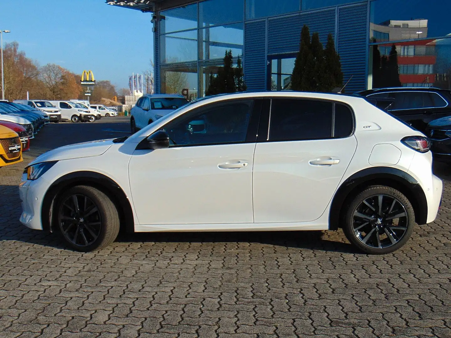 Peugeot 208 1.2 PureTech EAT8 GT Pack Weiß - 2