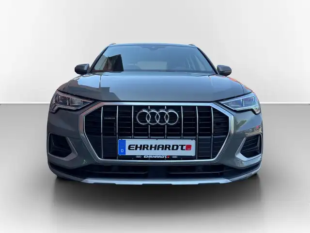 Audi Q3 view 2