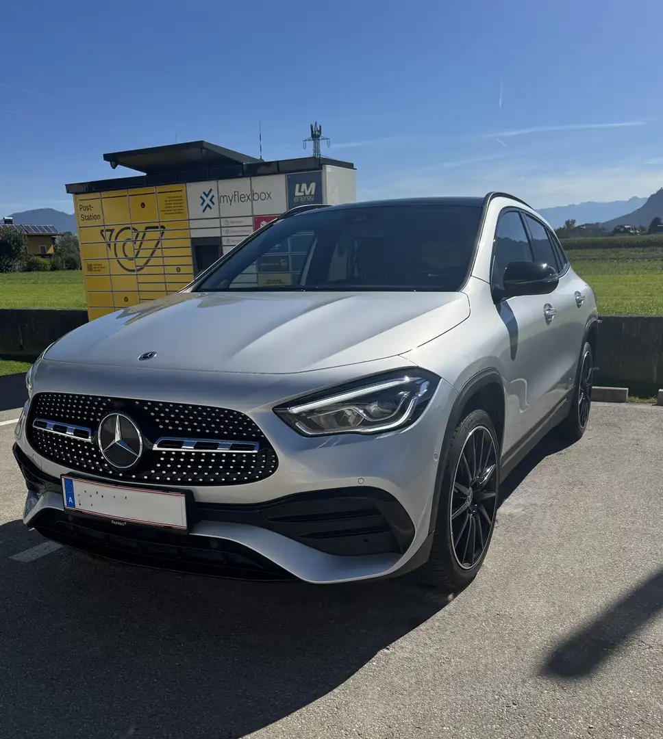 Mercedes-Benz GLA 250 250e PHEV Aut. AMG Line Pano - 1