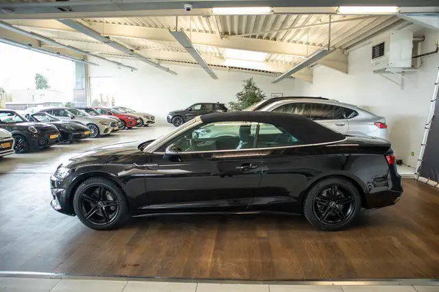 Audi A5 view 4