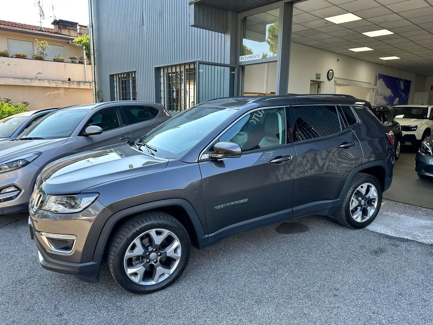 Jeep Compass 2.0 Multijet II 4WD Limited Šedá - 2