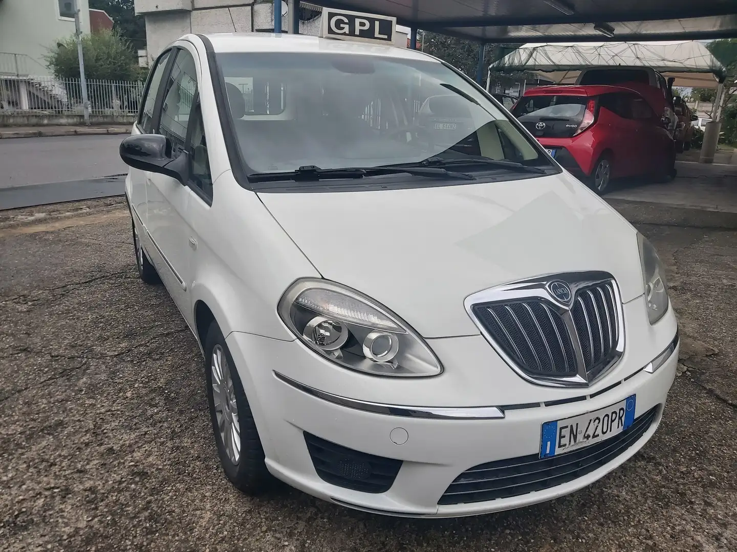 Lancia MUSA 1.4 8v Platinum ecochic Gpl - 2