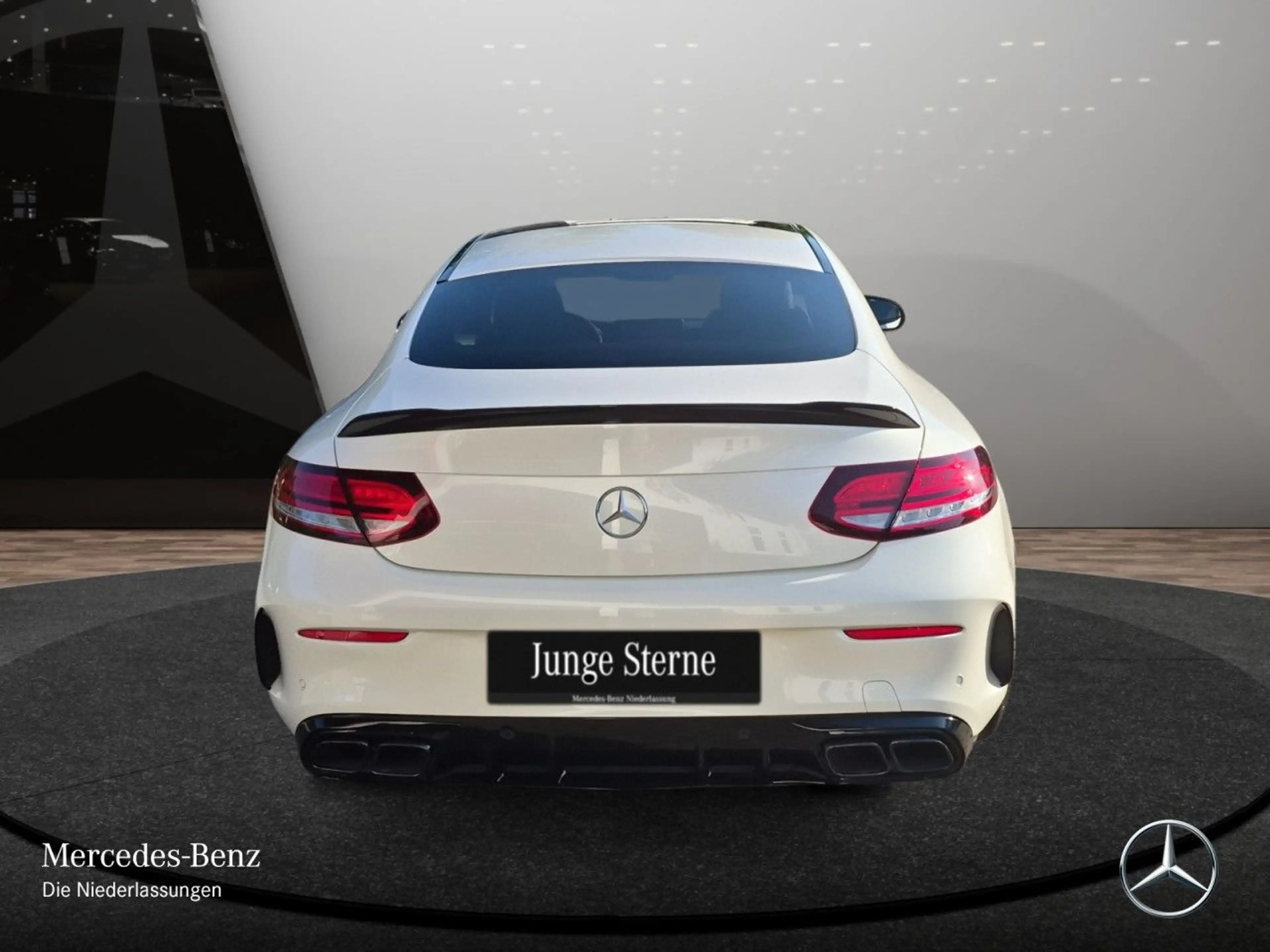 Mercedes-Benz C 63 AMG C 63 S Coupé NIGHT+DRIVERS+PANO+360+MULTIBEAM+HUD — photo 9