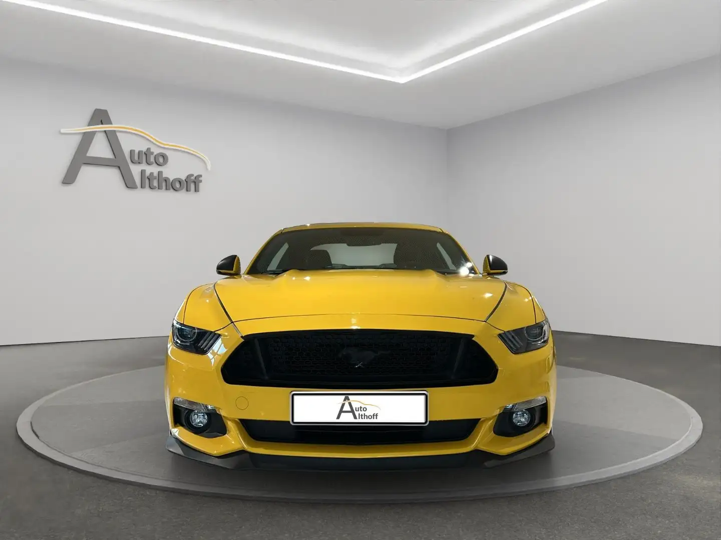 Ford Mustang GT V8 Fastback AUTOM.NAVI LEDER XENON Giallo - 2