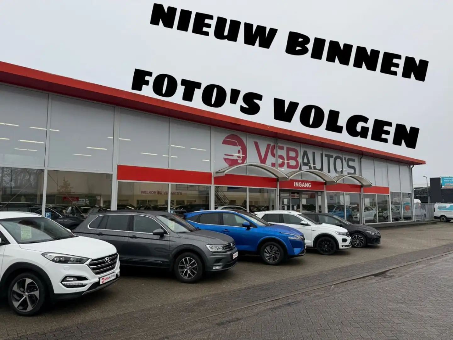 Peugeot 208 1.2 PURETECH ALLURE LED HALF-LEER NAVI CAMERA ECC- Grijs - 1