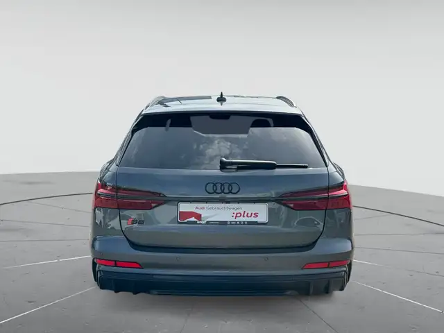 Audi S6 view 7