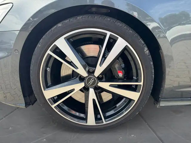 Audi S6 view 15