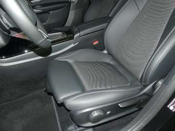 Bild 8 Mercedes-Benz A 180 PROGRESSIVE LINE ADVANCED, HOLZ LINDE, RFK, LED.