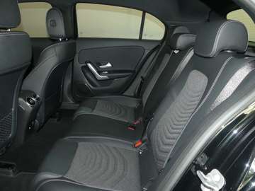 Bild 10 Mercedes-Benz A 180 PROGRESSIVE LINE ADVANCED, HOLZ LINDE, RFK, LED.