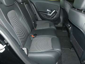 Bild 17 Mercedes-Benz A 180 PROGRESSIVE LINE ADVANCED, HOLZ LINDE, RFK, LED.