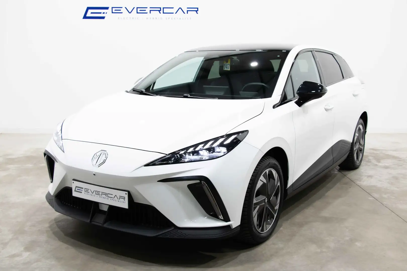 MG MG4 64 KWH LUXURY ***FULL FULL OPTIONS*** Blanc - 1