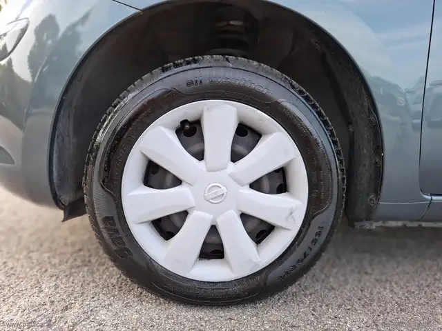Nissan Micra view 5