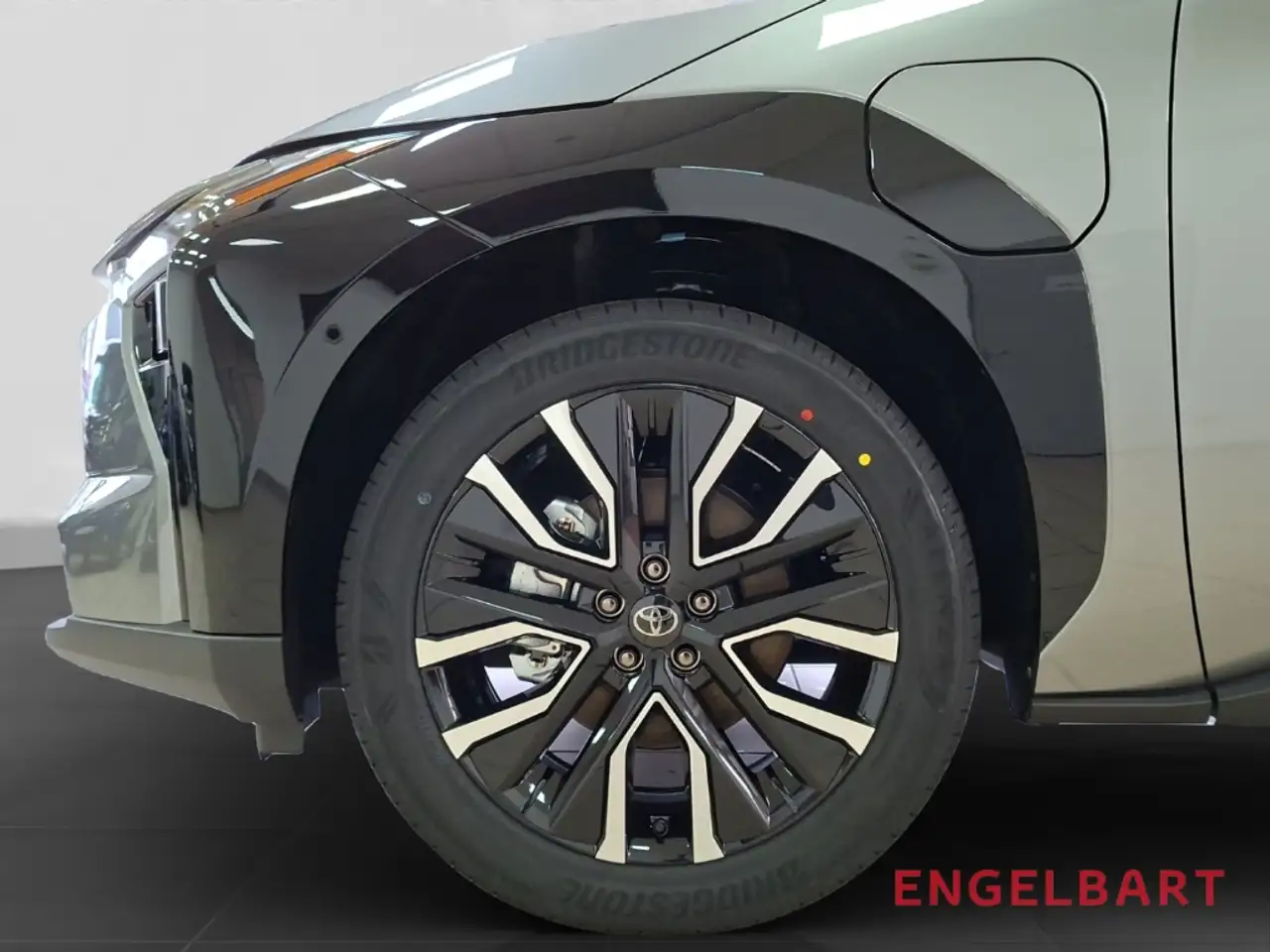 Toyota bZ4X AWD Lounge Sky & Sound Paket 15