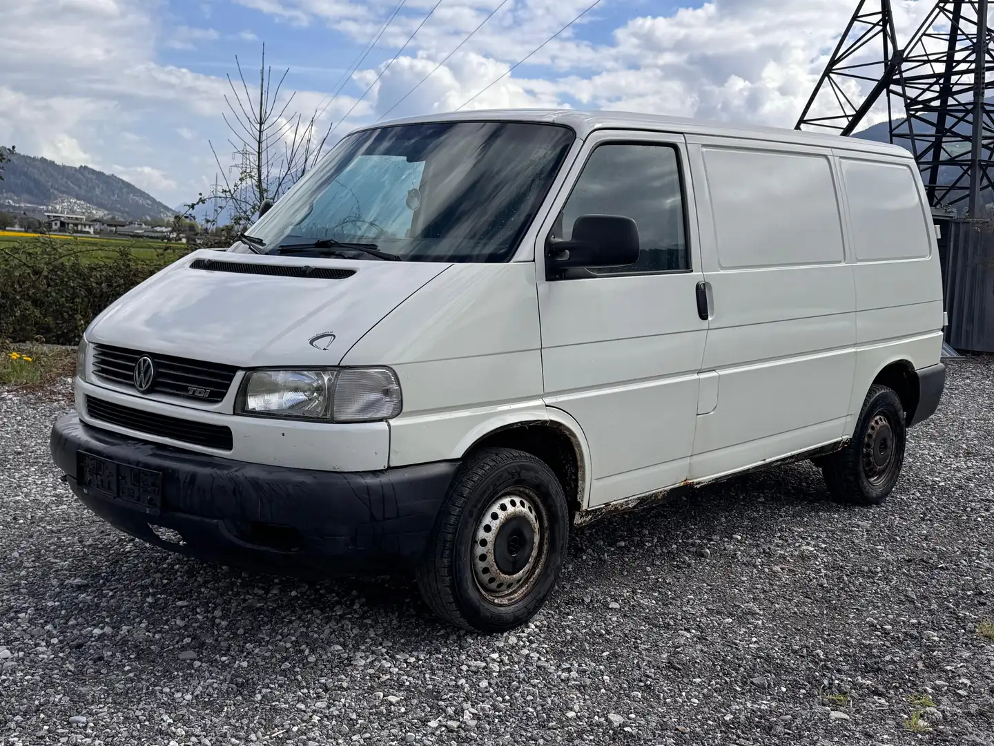 Volkswagen T4 2.5 TDI Syncro Weiß - 1