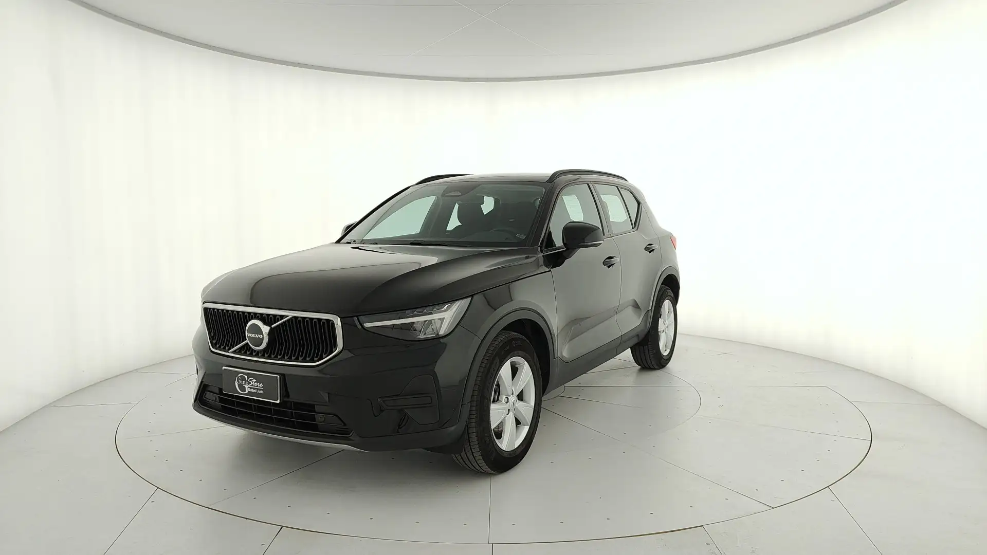 Volvo XC40 2.0 b3 Essential auto Nero - 1