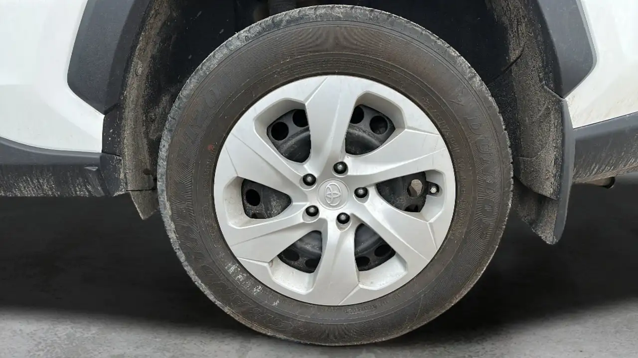Toyota RAV 4 снимка Toyota RAV 4