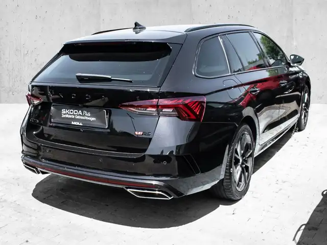 Skoda Octavia view 4