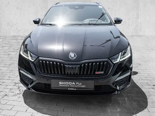 Skoda Octavia view 3