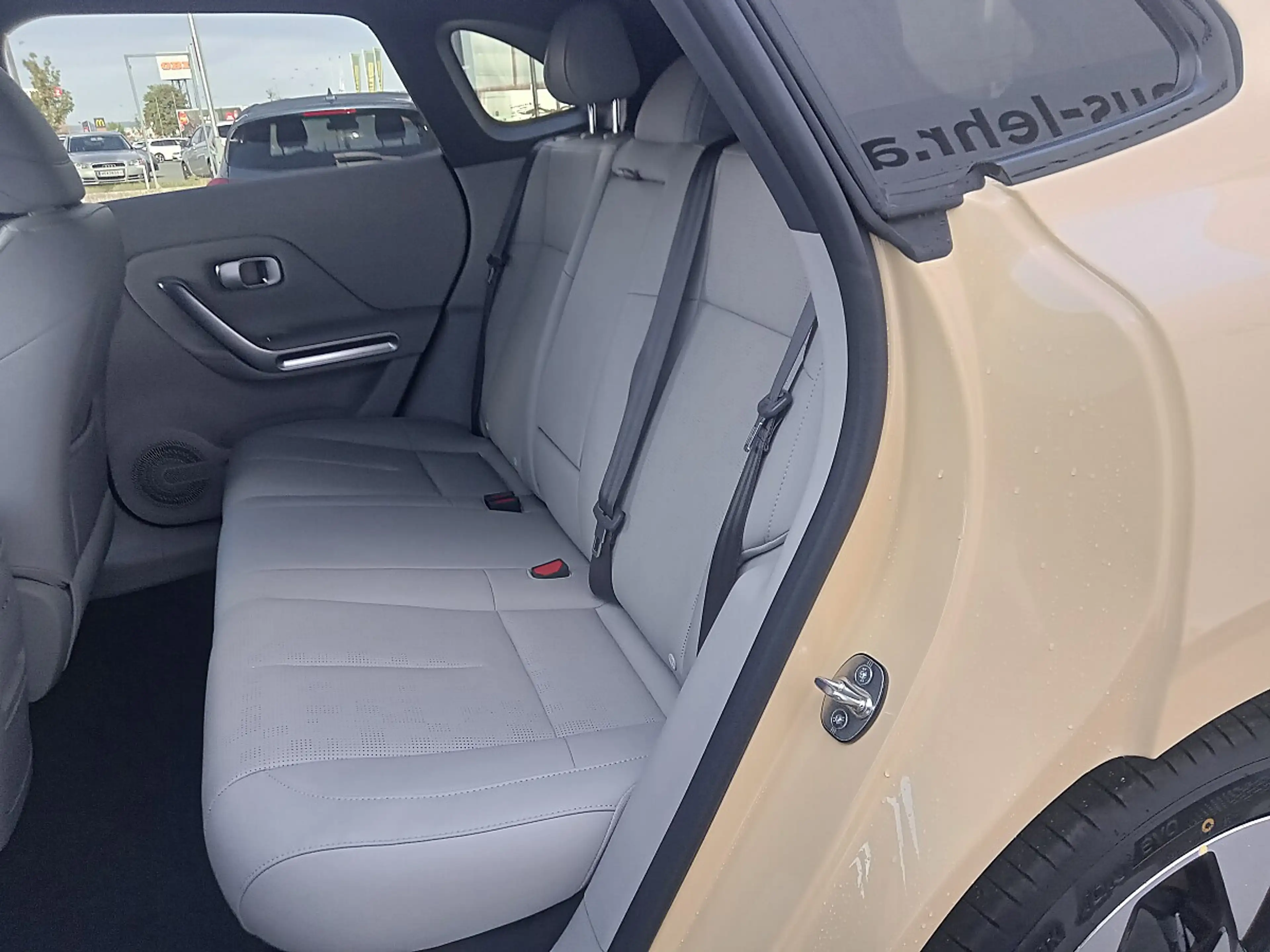 Leapmotor B05 67,1kWh Design Pro Max — photo 8