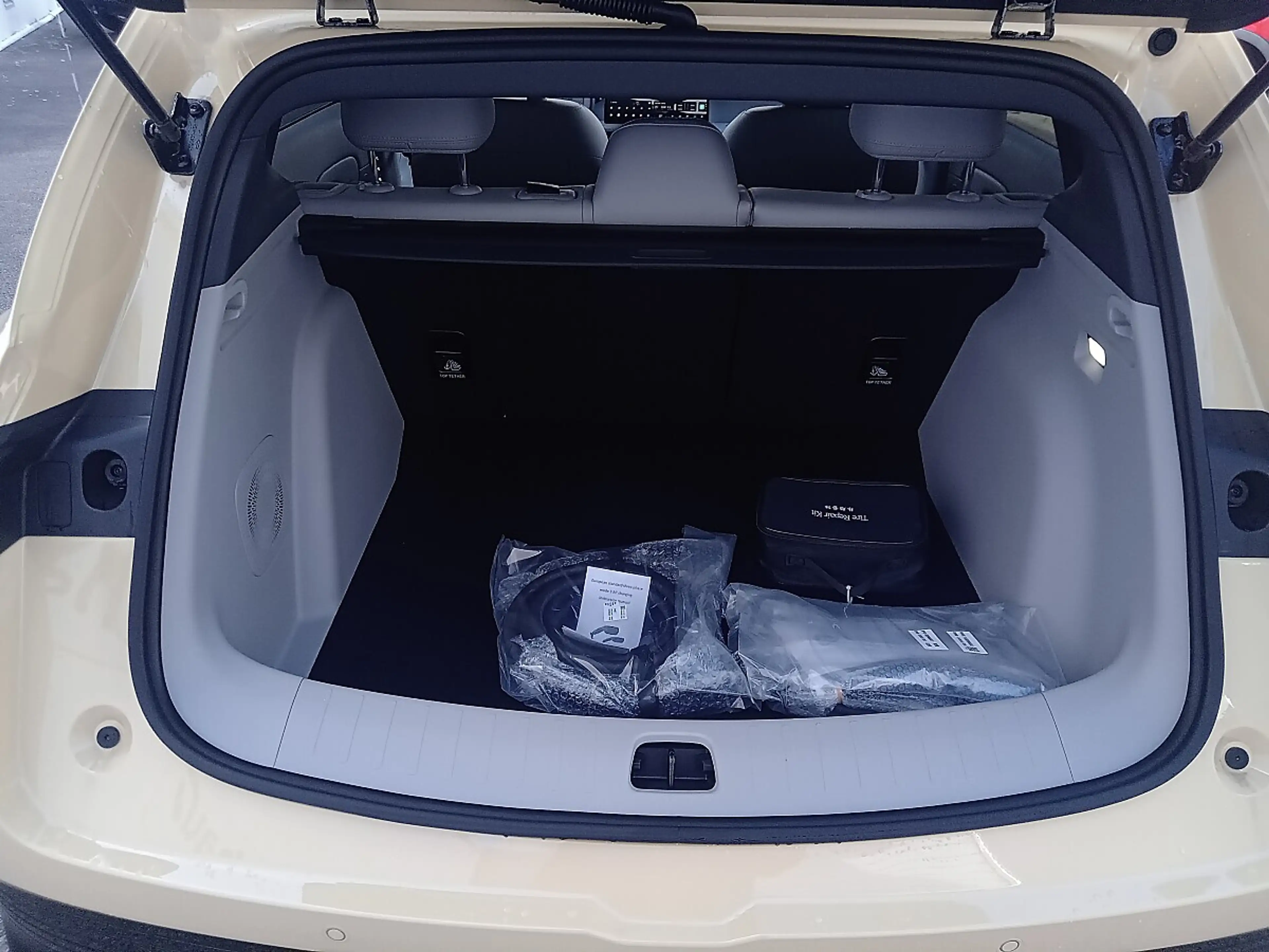 Leapmotor B05 67,1kWh Design Pro Max — photo 7