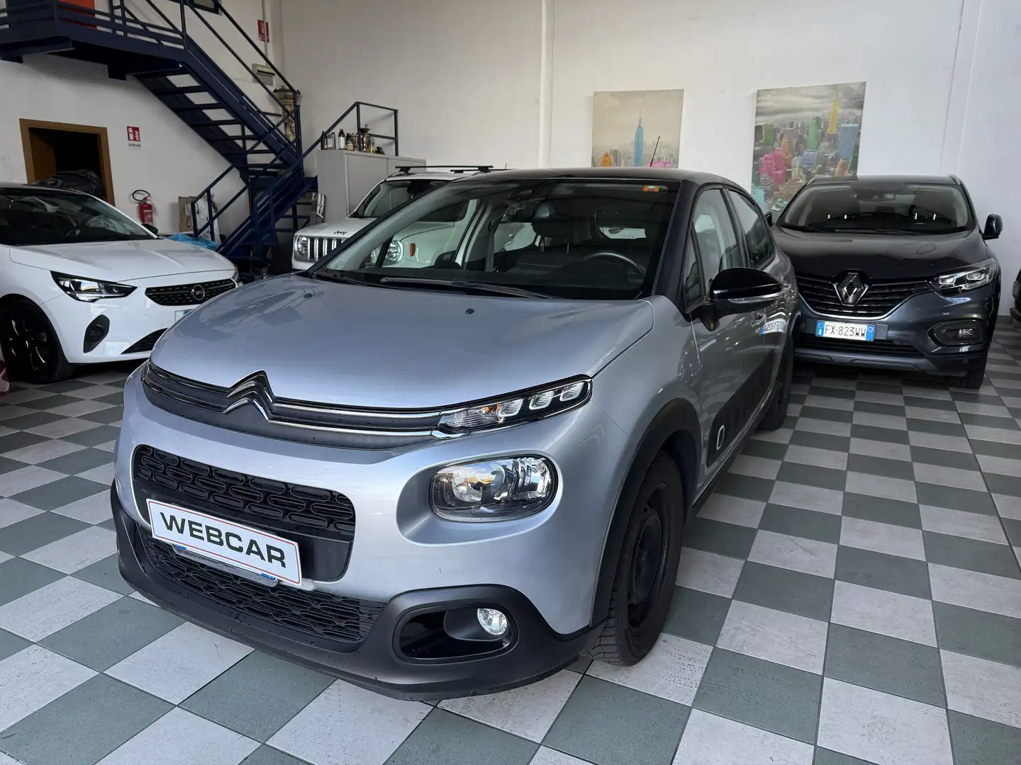 Citroen C3 1.2 puretech Shine s&s 110cv Argento - 2