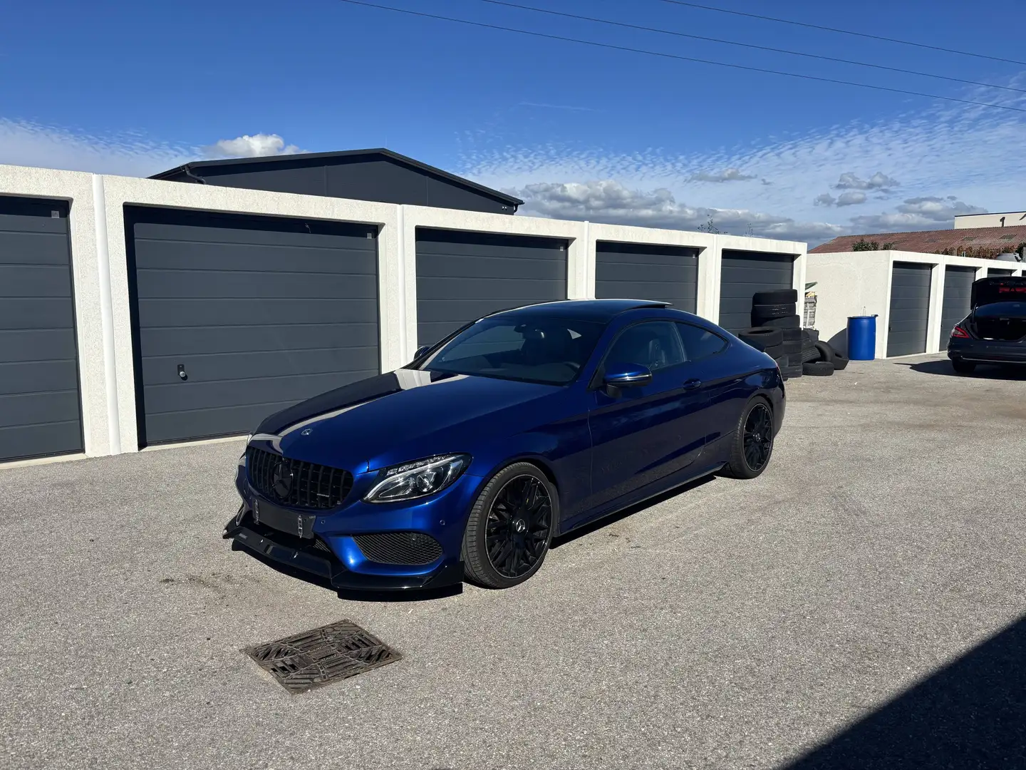 Mercedes-Benz C 300 C 300 Coupe Aut. Blau - 2