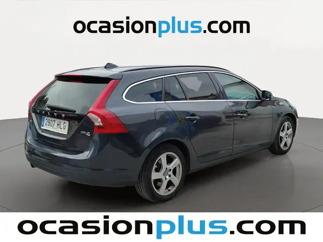 Volvo V60 view 4