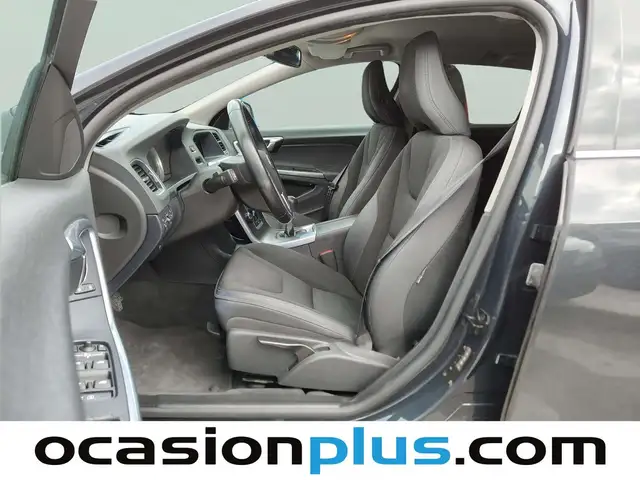 Volvo V60 view 9