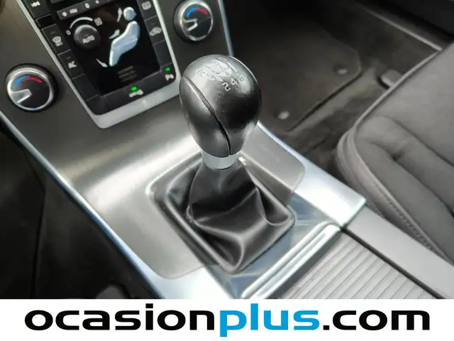 Volvo V60 view 5