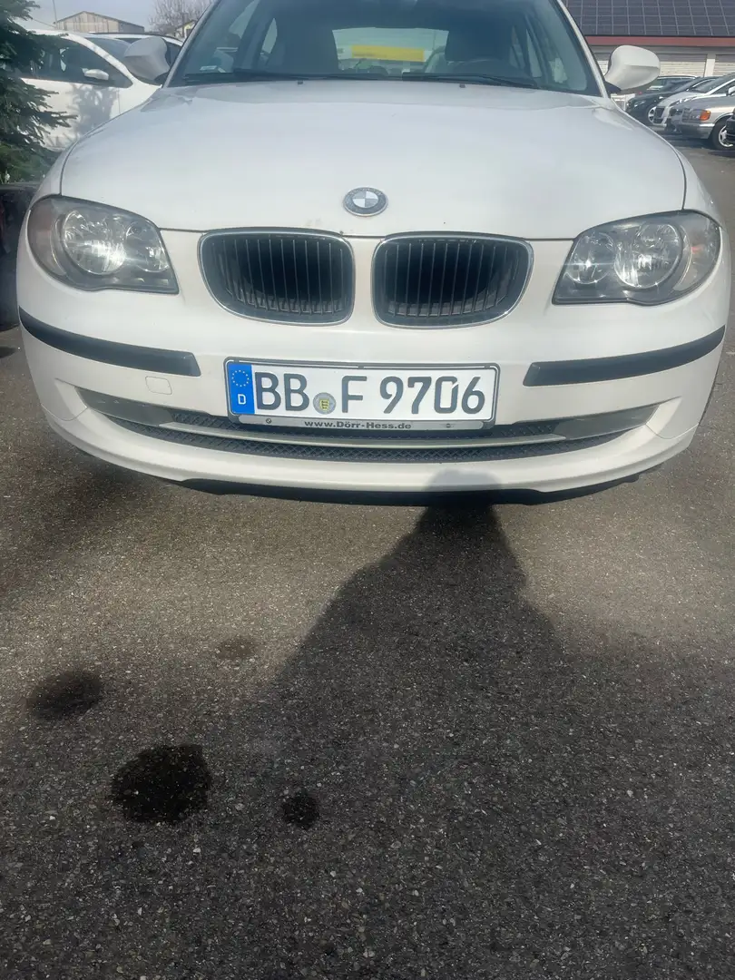 BMW 116 1er BMW 2.0 BENZINER 10/25 Tüv Bílá - 1